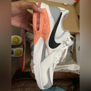 Nike Women’s Air Max